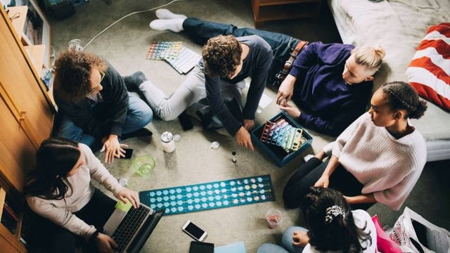 Analog Board Games vs Digital Games, best Programming Games for Kids